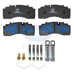 BRAKE PAD SET E11 C/W F/KIT