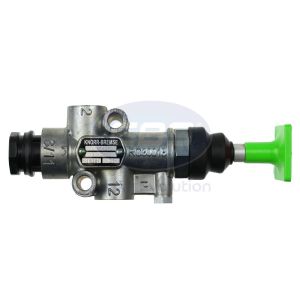 MANEUVERING VALVE